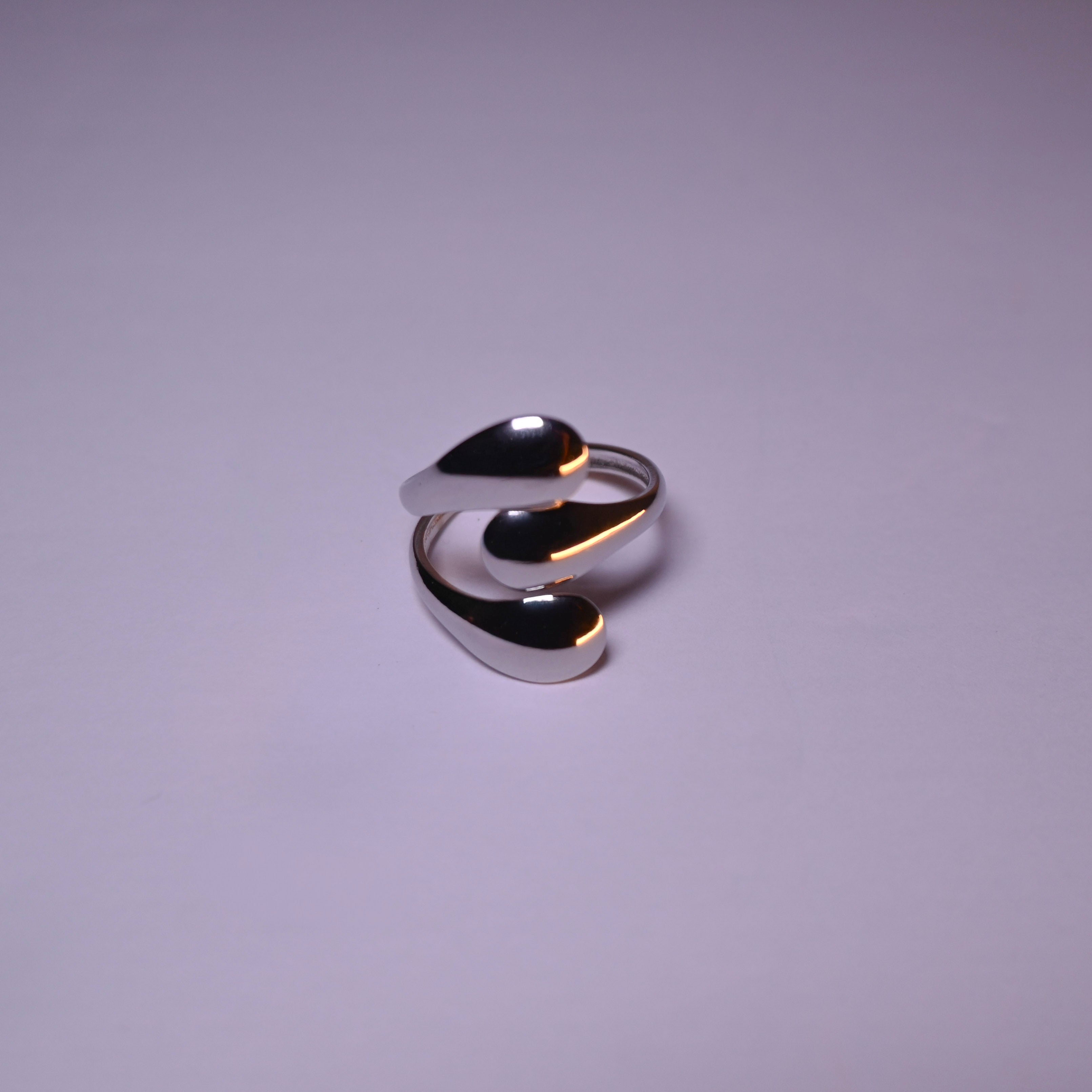 Three drops ring
