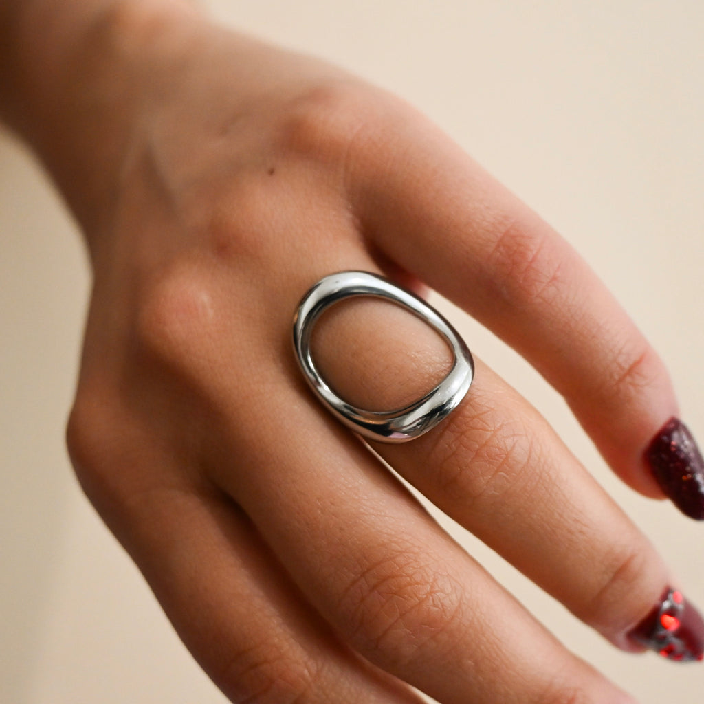 Oval Ring